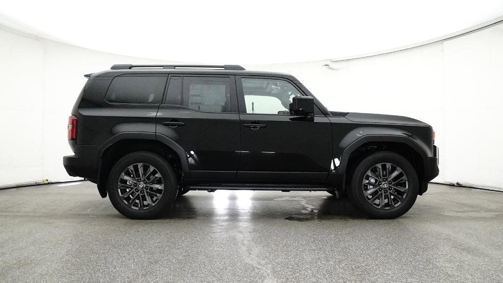 2025 Toyota Land Cruiser  32
