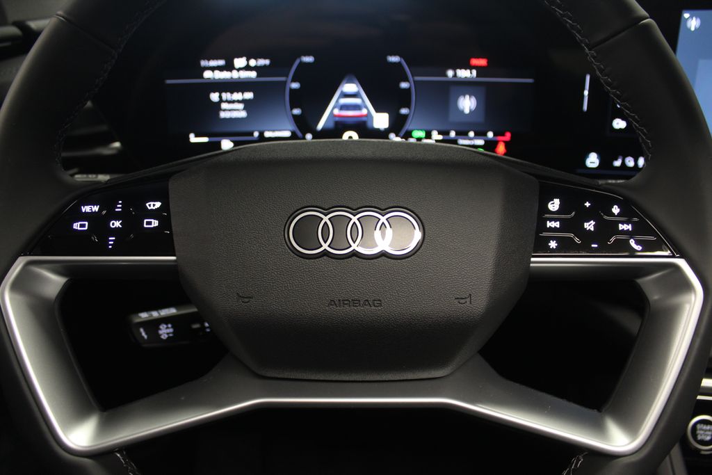 Thumbnail: 2025 Audi Q5 - 24