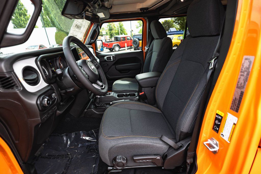 2025 Jeep Wrangler Sport S thumbnail 20