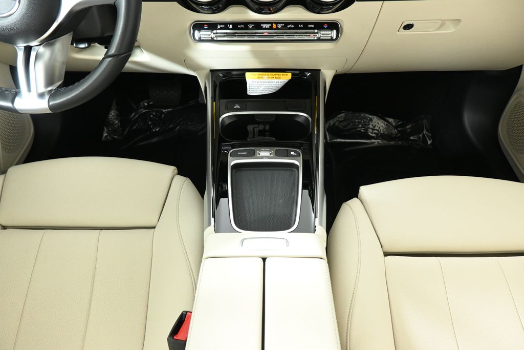 Thumbnail: 2025 Mercedes-Benz GLB - 23