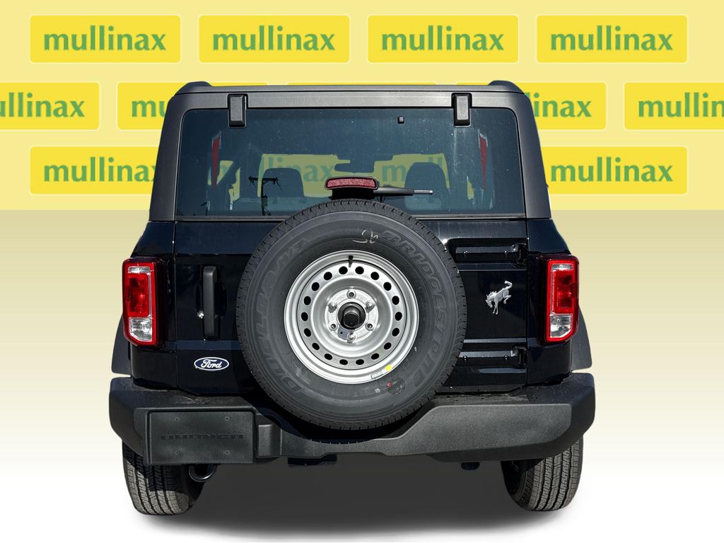 2026 Ford Bronco Base 4X4 SUV
