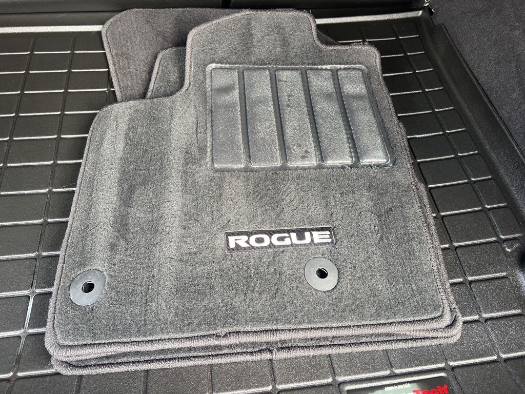 2023 Nissan Rogue S photo