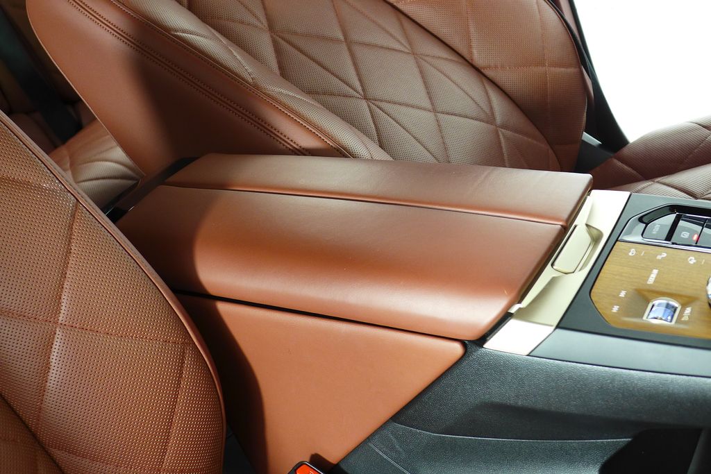 Thumbnail: 2023 BMW iX - 15