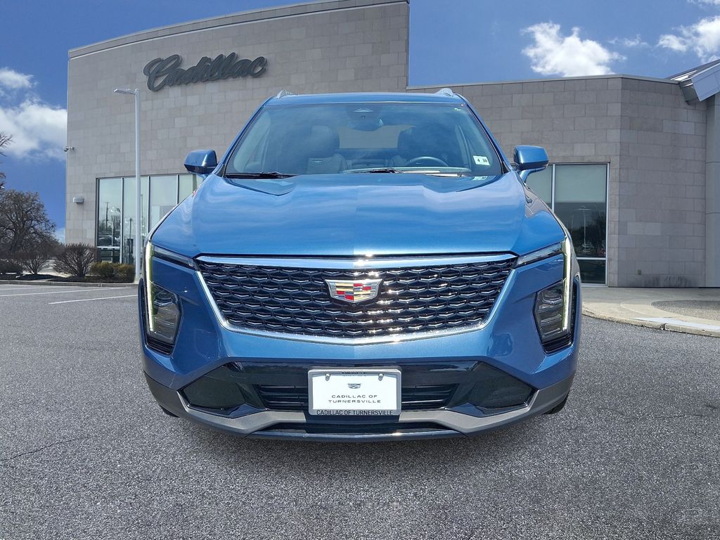 Thumbnail: 2025 Cadillac XT4 - 2