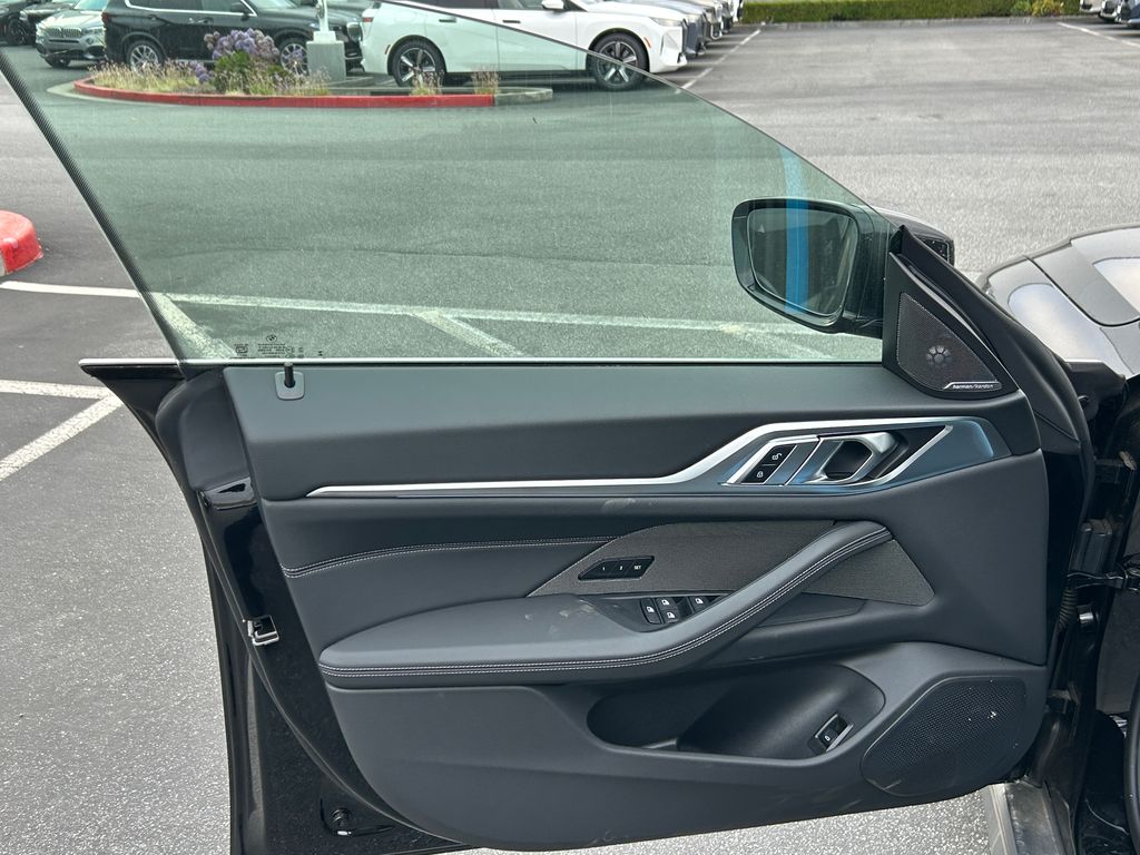Thumbnail: 2025 BMW i4 - 11