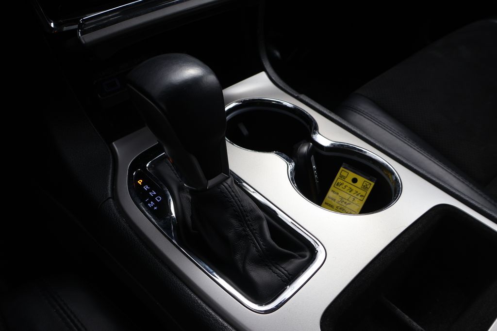 Thumbnail: 2019 Jeep Grand Cherokee - 21