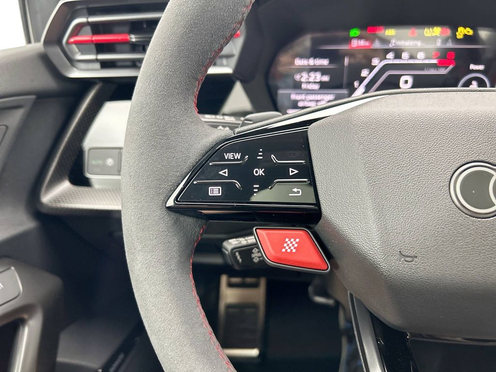 Thumbnail: 2025 Audi RS 3 - 12