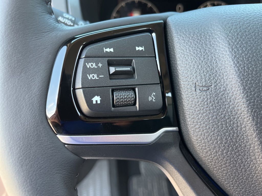 Thumbnail: 2025 Honda Odyssey - 21