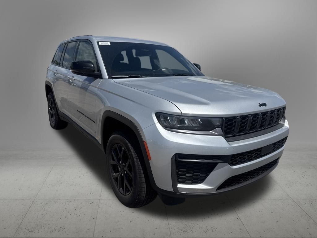 2026 Jeep Grand Cherokee Altitude