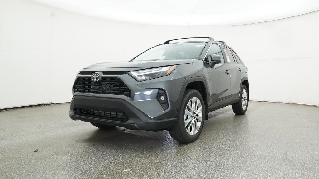 Thumbnail: 2025 Toyota RAV4 - 17