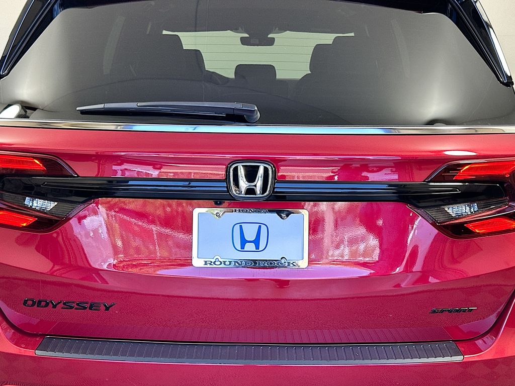 Thumbnail: 2026 Honda Odyssey - 21