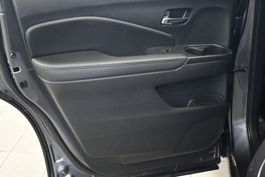 Thumbnail: 2022 Honda Pilot - 28