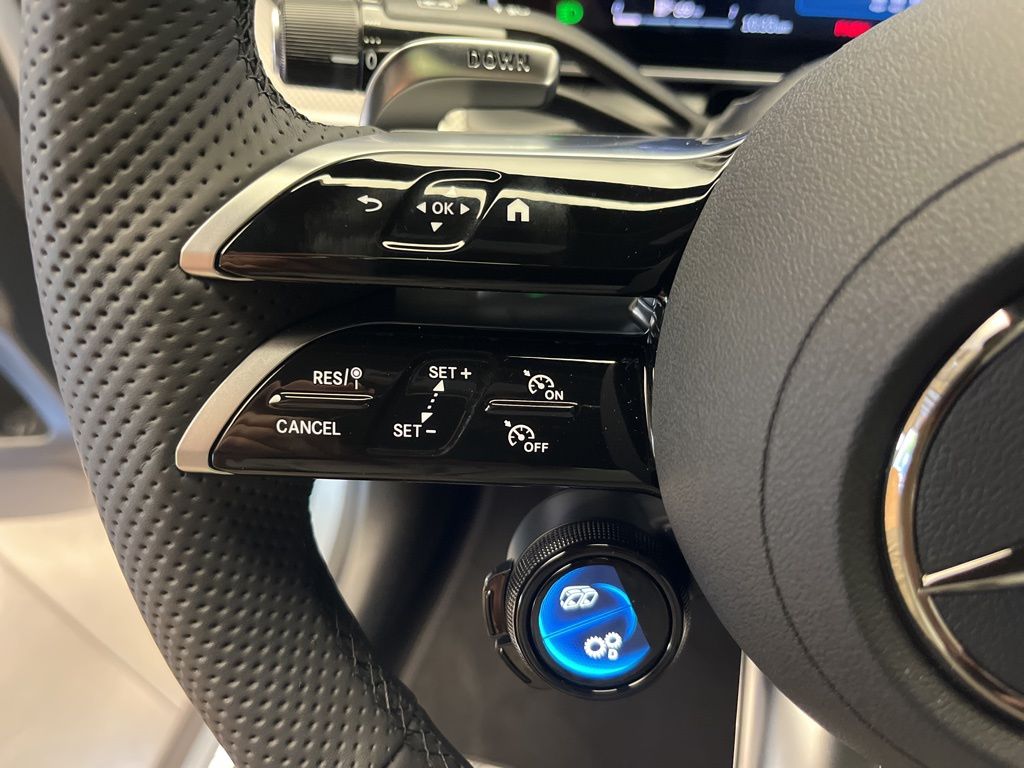 Thumbnail: 2026 Mercedes-Benz GLC - 15