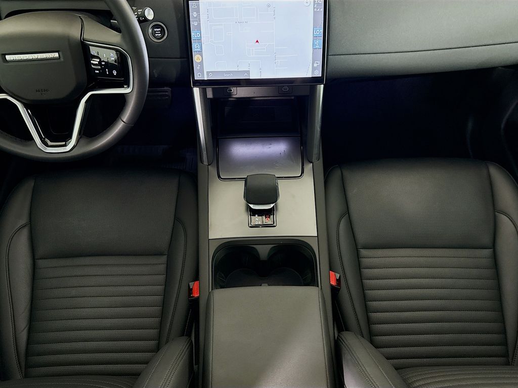 Thumbnail: 2025 Land Rover Discovery Sport - 17