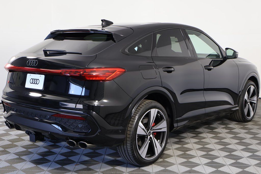 Thumbnail: 2026 Audi SQ5 - 2