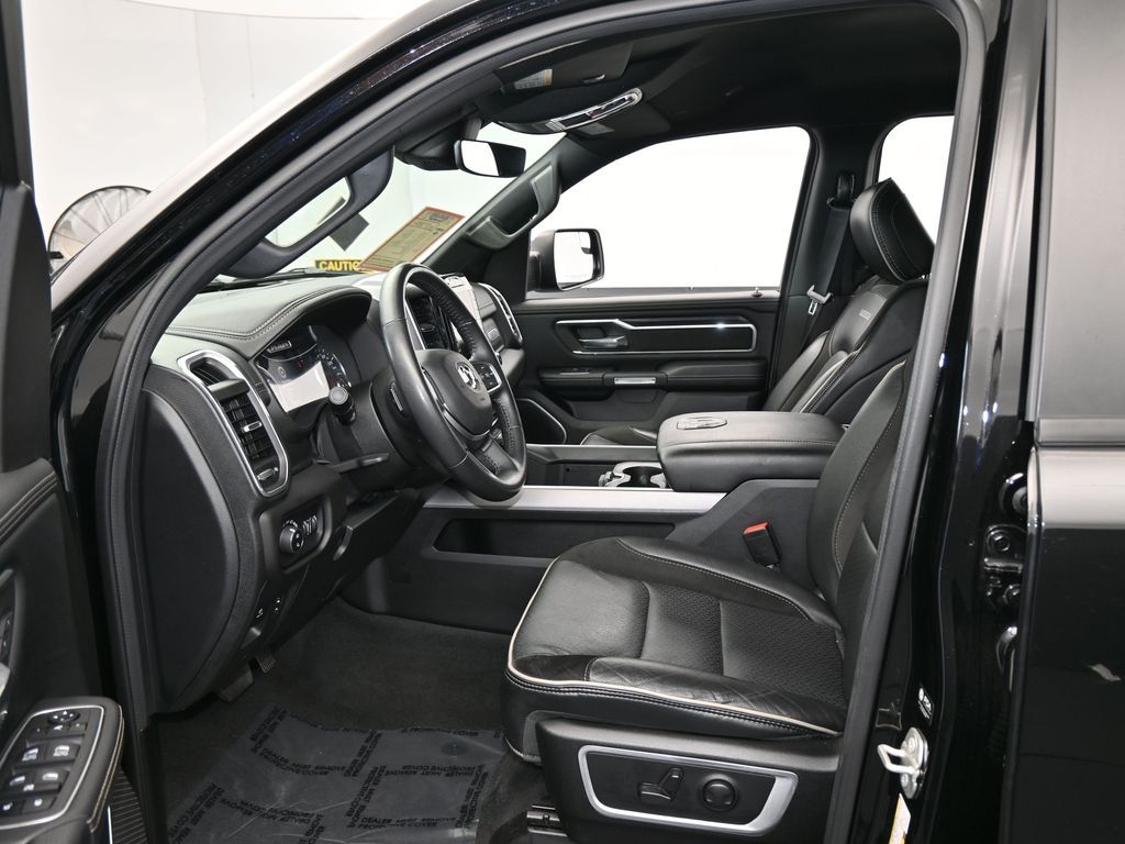 Used 2023 Diamond Black Crystal Pearlcoat Ram Laramie image 11