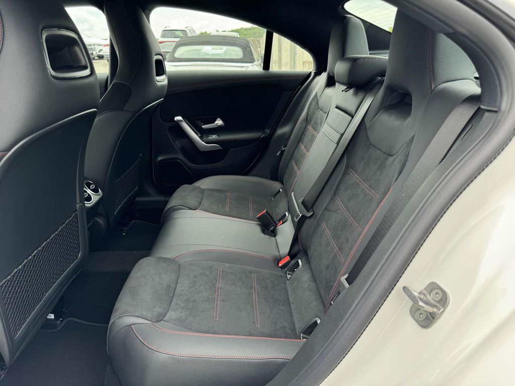 2025 Mercedes-Benz CLA 250 12
