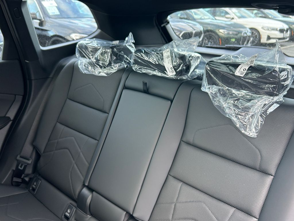 Thumbnail: 2026 BMW X1 - 32