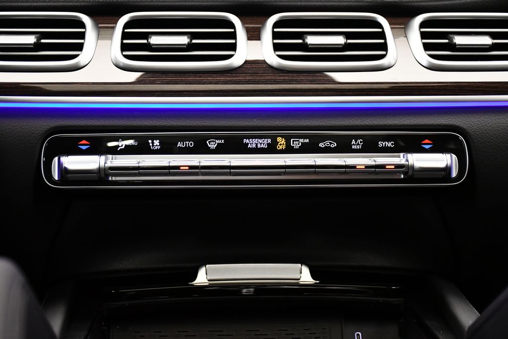 Thumbnail: 2026 Mercedes-Benz GLE - 28