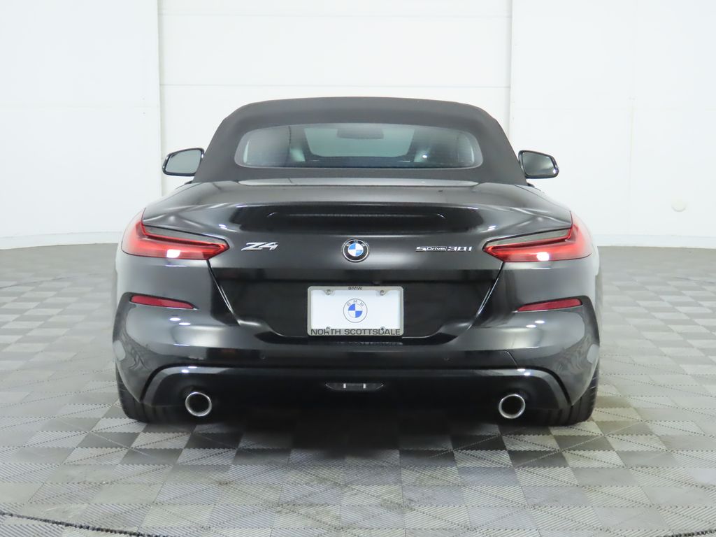 Thumbnail: 2022 BMW Z4 - 14