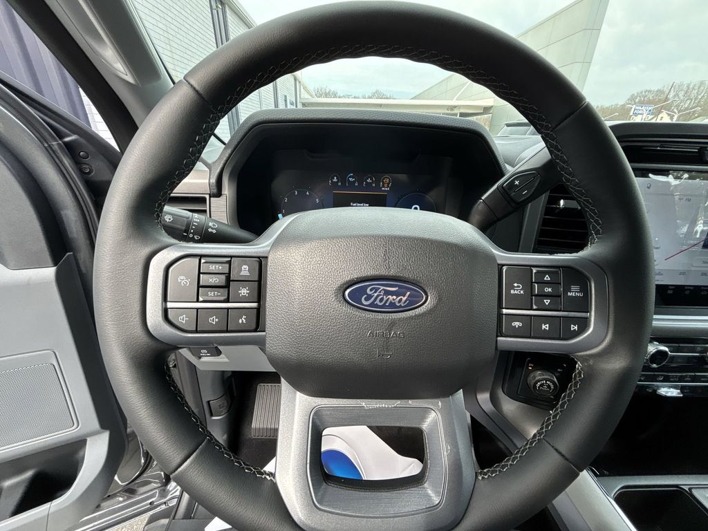 New 2026 Carbonized Gray Metallic Ford XLT image 11