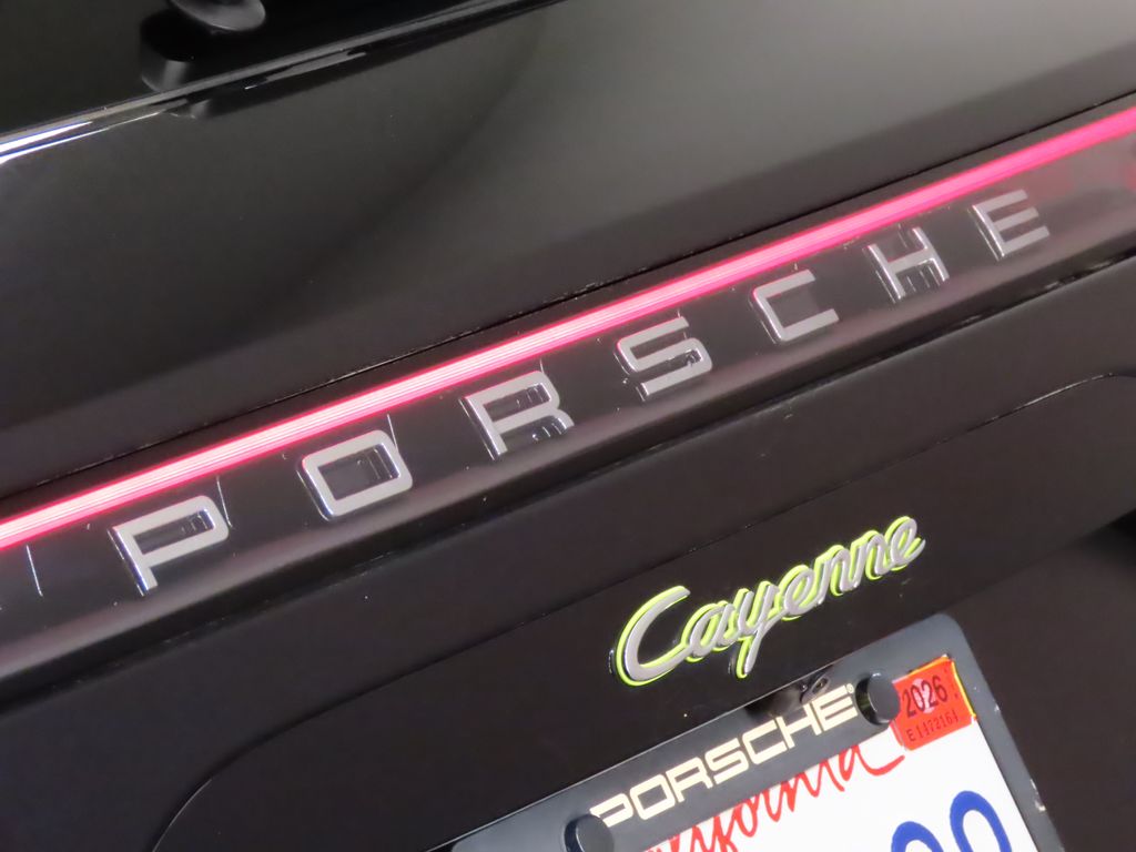 Thumbnail: 2019 Porsche Cayenne - 12
