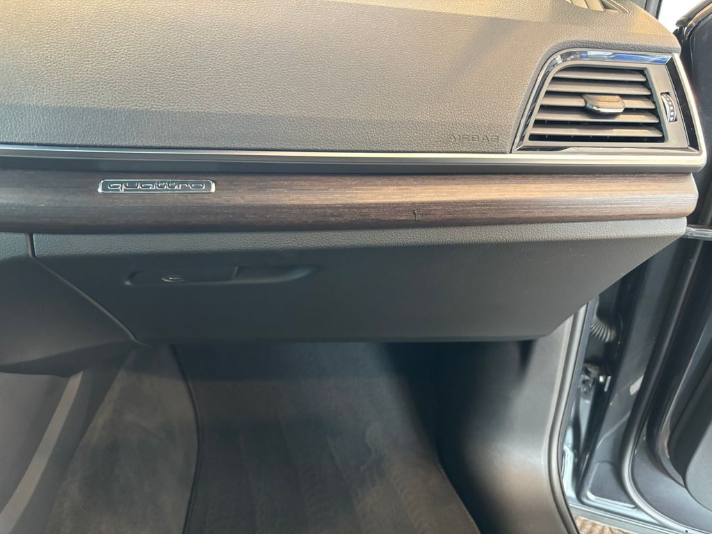 2023 Audi Q5 Sportback 45 S line Premium Plus