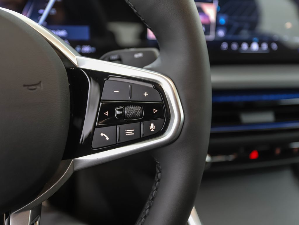 Thumbnail: 2026 BMW i4 - 13