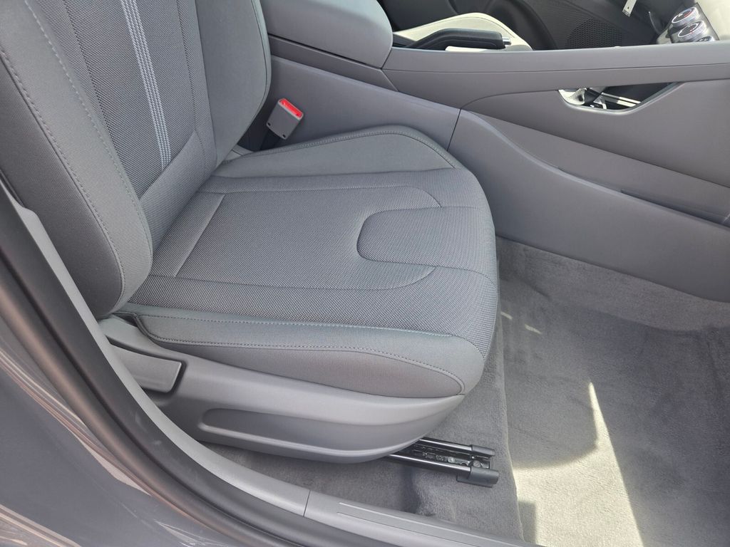Used 2026 Hyundai Elantra Sedan