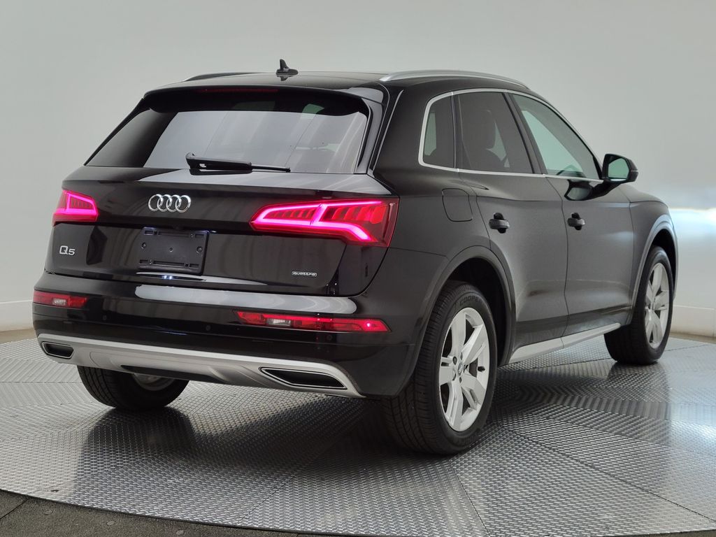 Thumbnail: 2019 Audi Q5 - 5