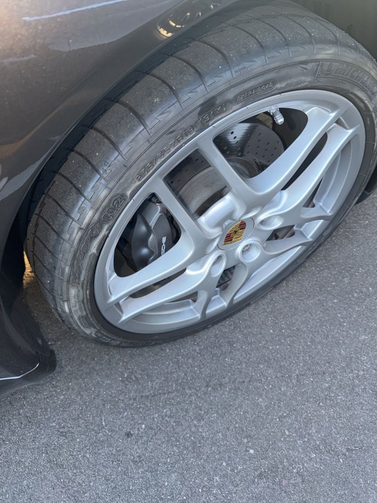 Thumbnail: 2010 Porsche 911 - 5