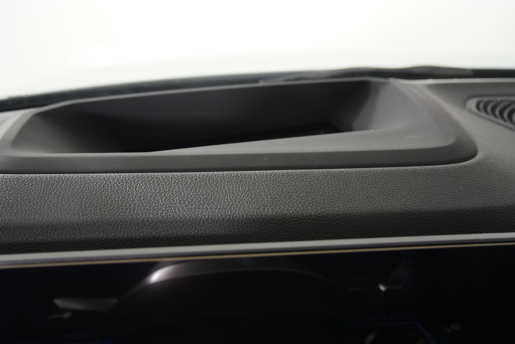 Thumbnail: 2025 BMW 4 Series - 21