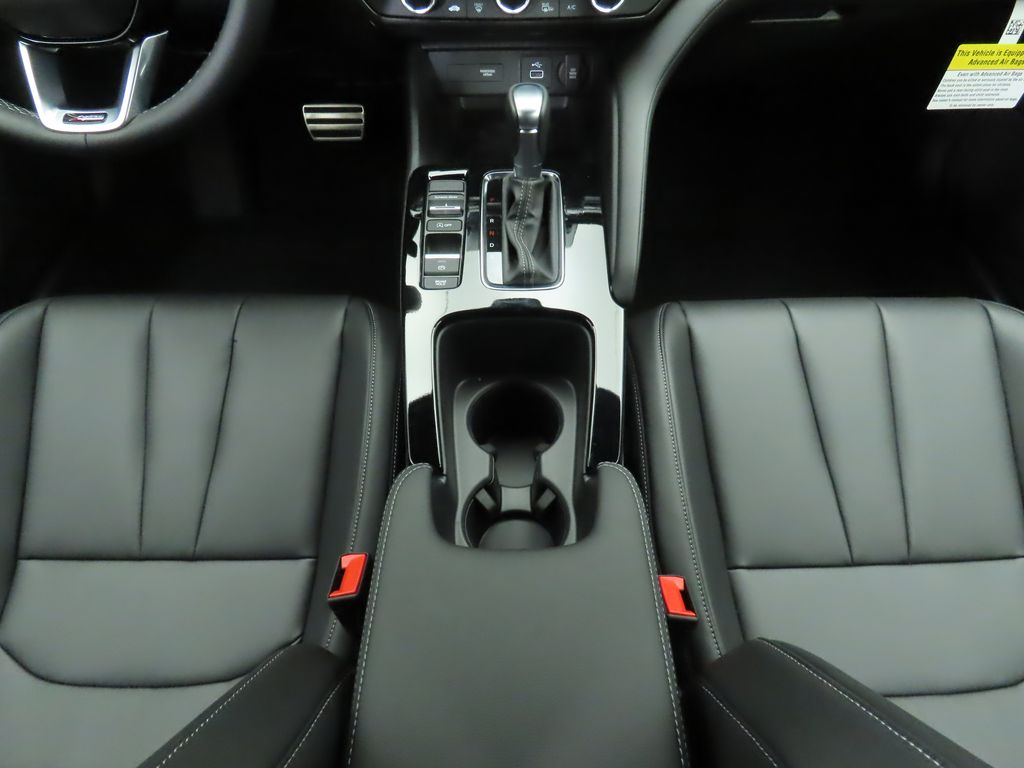 Thumbnail: 2025 Acura Integra - 17