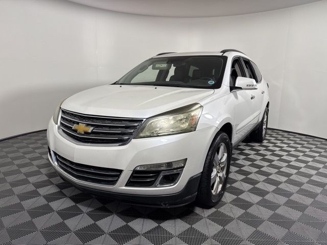 White (Iridescent Pearl Tricoat) 2016 Chevrolet Traverse LTZ FWD SUV / Crossover Front-Wheel Drive 6-Speed Automatic