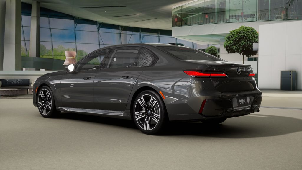 Thumbnail: 2026 BMW 7 Series - 2