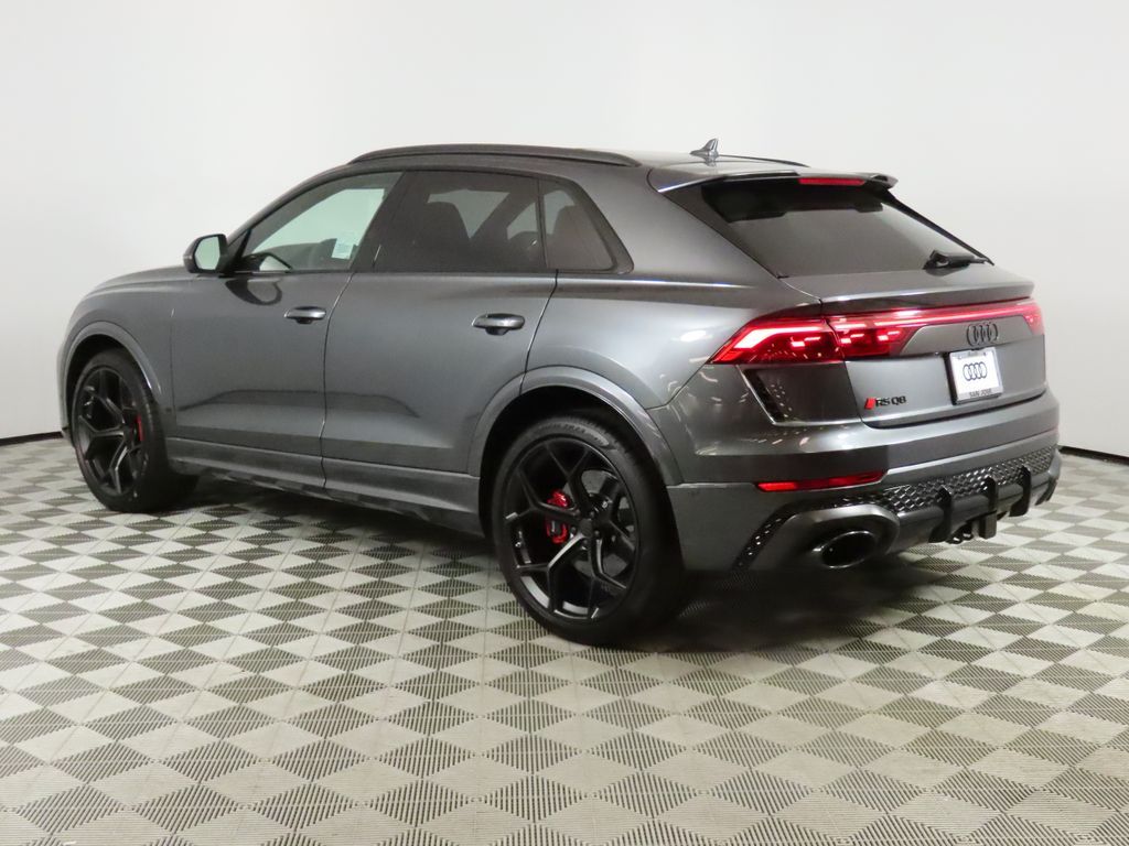 Thumbnail: 2026 Audi RS Q8 - 3
