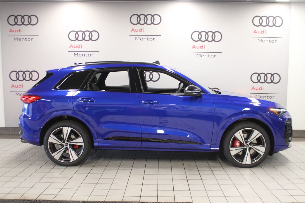Thumbnail: 2026 Audi SQ5 - 7