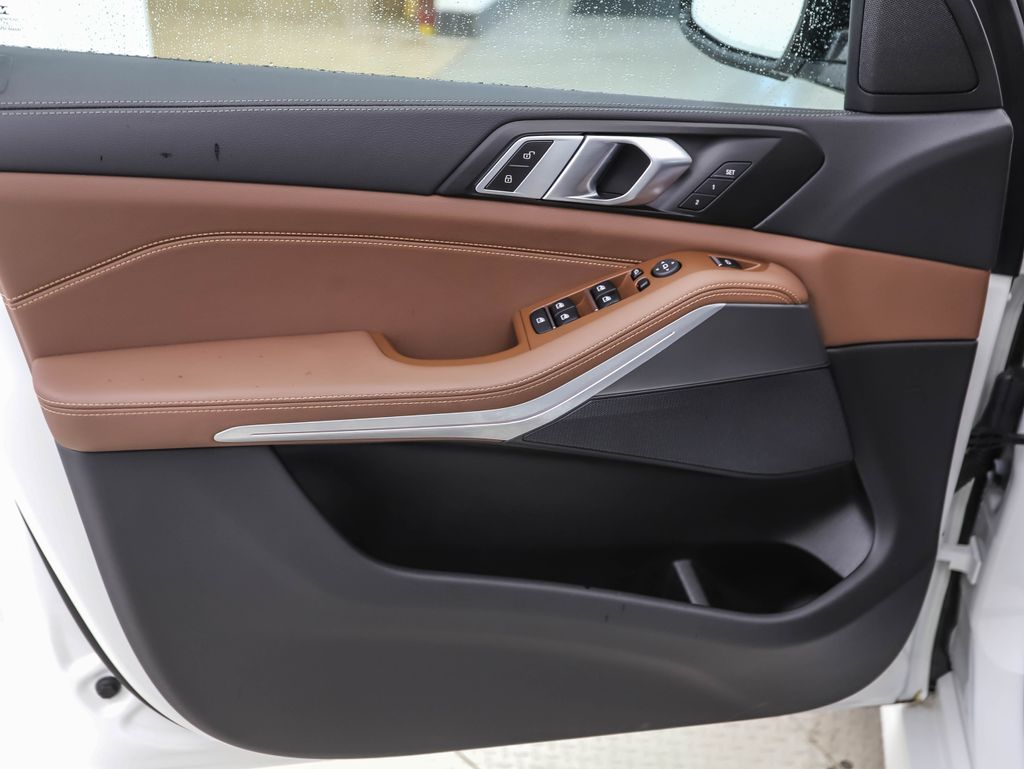 2022 BMW X5 xDrive40i 9