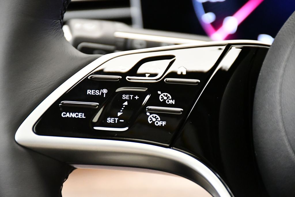 Thumbnail: 2026 Mercedes-Benz GLE - 23