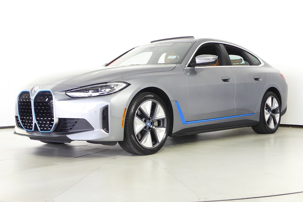 Thumbnail: 2023 BMW i4 - 2