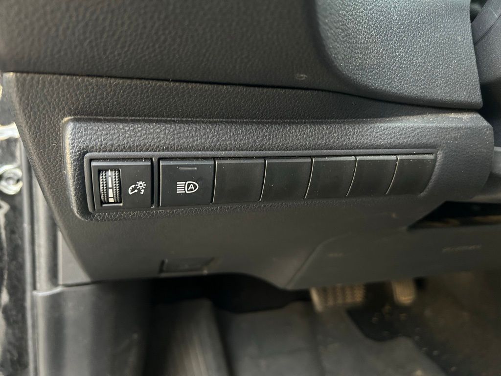 Thumbnail: 2024 Toyota Corolla - 16