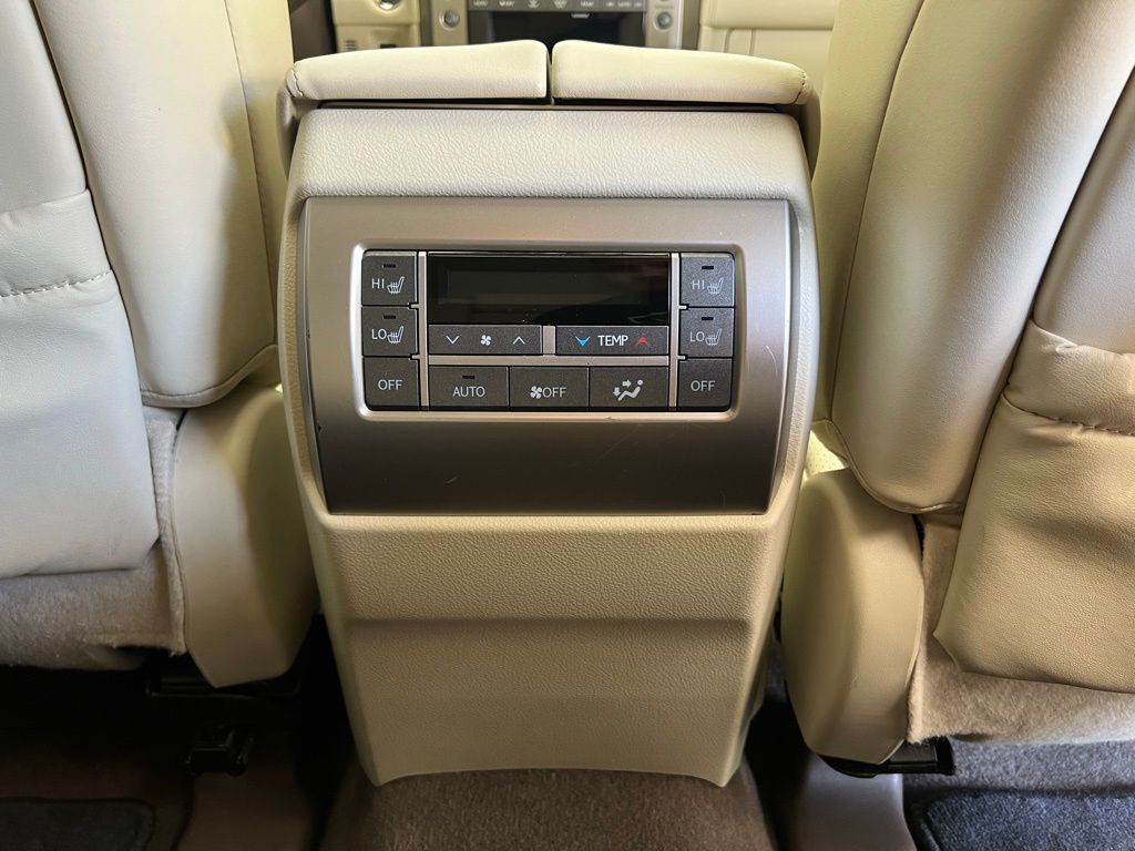 2016 Lexus GX 460 Luxury 12
