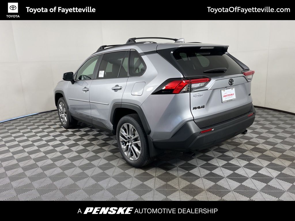 2025 Toyota RAV4 XLE Premium 14