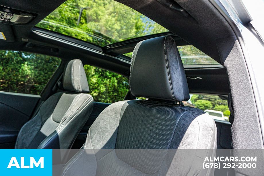 Used 2023 Silver Lexus 350 Luxury image 17