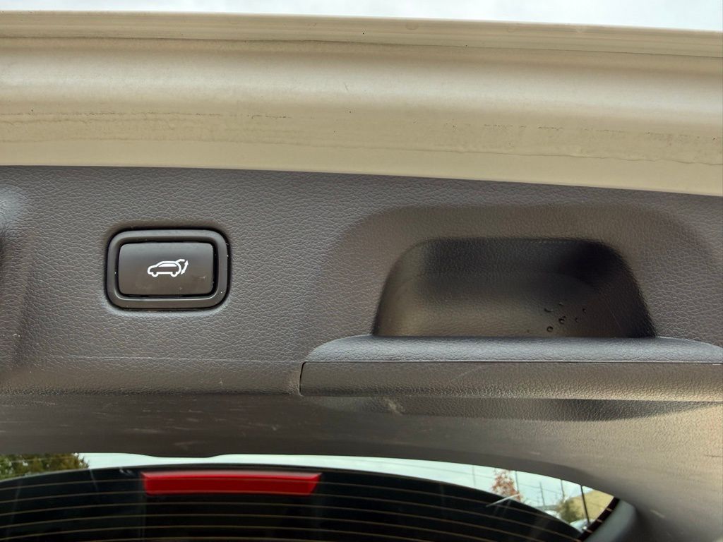 Thumbnail: 2023 Hyundai Palisade - 29