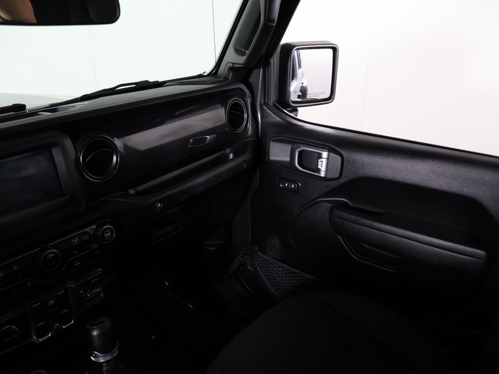 Used 2023 Gray Jeep Altitude image 33