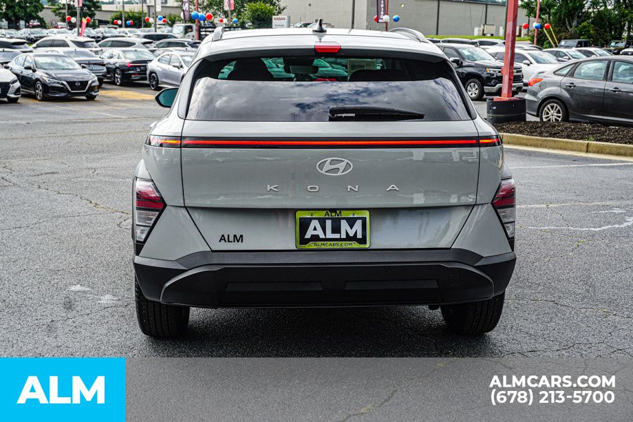 2024 Hyundai Kona SEL - Photo 10