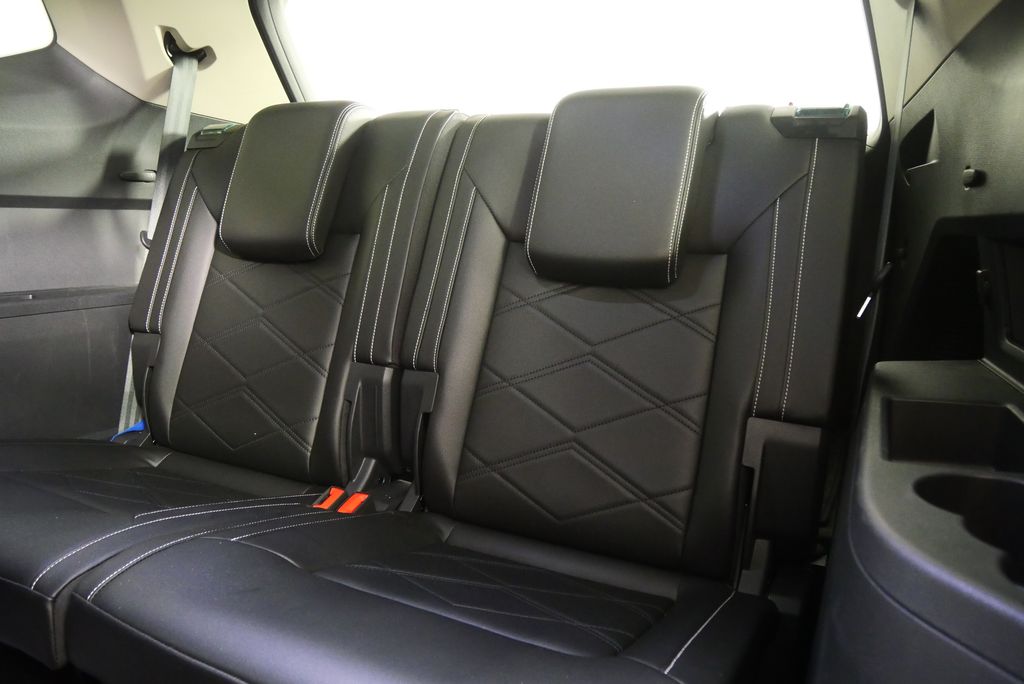 2024 Volkswagen Atlas SE 15
