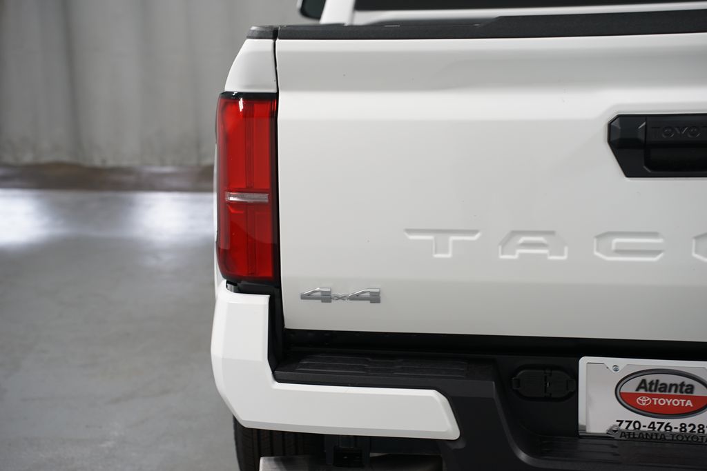 Thumbnail: 2025 Toyota Tacoma - 10