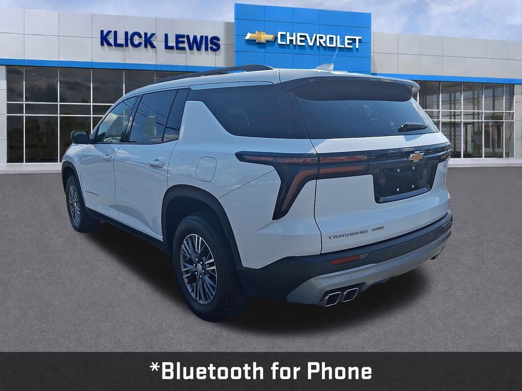 2024 Chevrolet Traverse LT White at Carlisle Cadillac Buick GMC